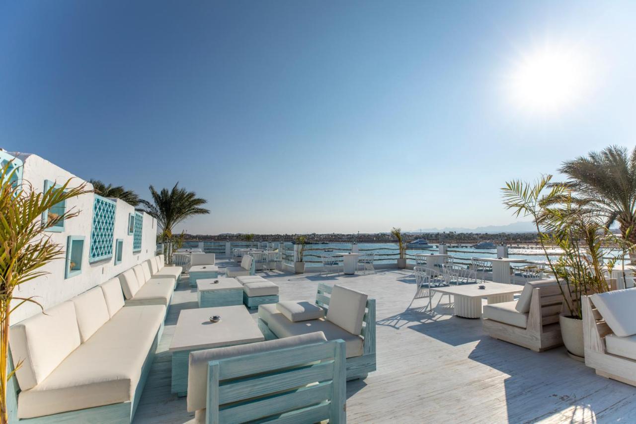 Sunrise Tucana Resort Grand Select Hurghada Exteriér fotografie The rooftop bar at the hotel