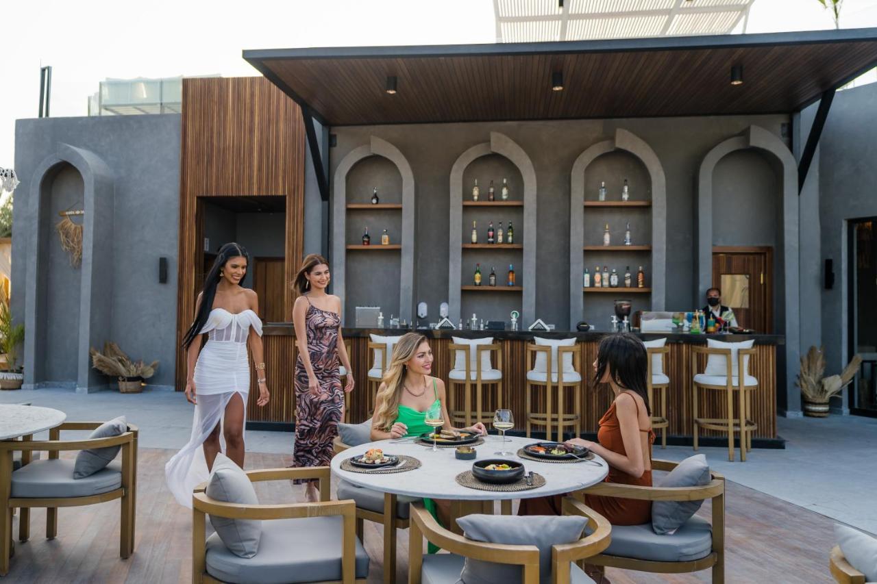 Sunrise Tucana Resort Grand Select Hurghada Exteriér fotografie The rooftop bar at the hotel