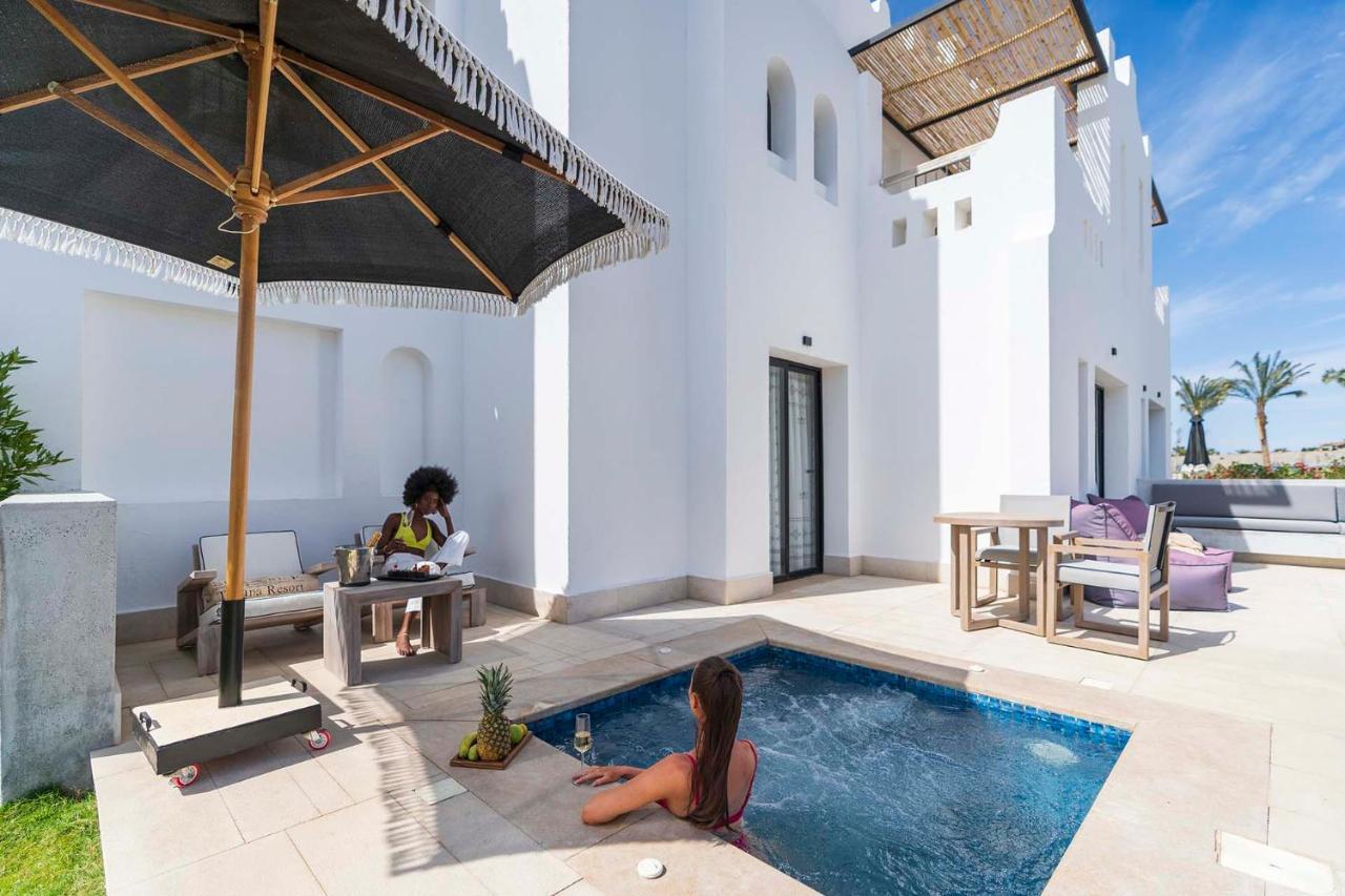 Sunrise Tucana Resort Grand Select Hurghada Exteriér fotografie A private pool at a villa in Spain